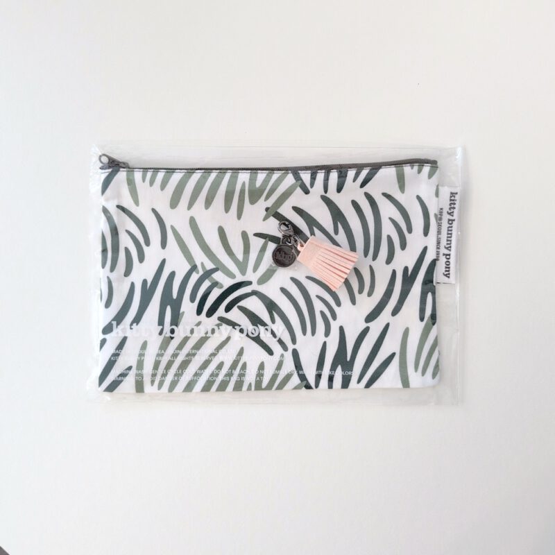 Bundle - KBP Flat Pouch M + Micro Tassel